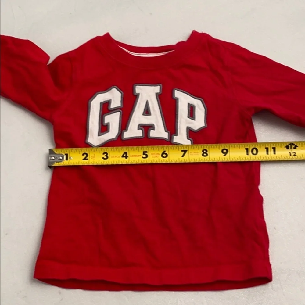 Gap red and white logo long sleeve crew neck t-shirt